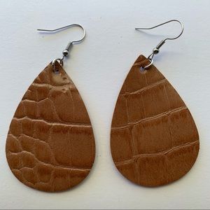 ‼️5/$20 Faux Leather Dangle earrings